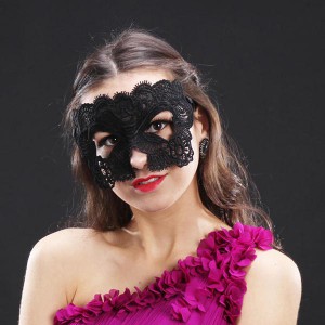 Карнавальная кружевная маска 3522